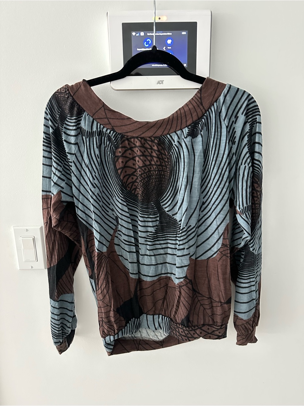 Women’s Abstract Print Blouse Jacket in Brown and gray 100% wool